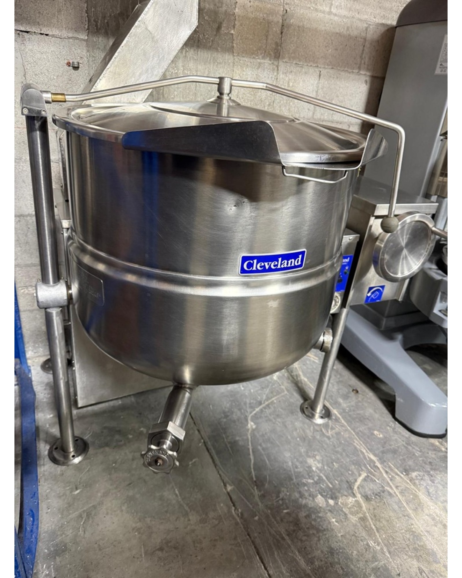 Cleveland 40 Gallon [150 Liter] Tilting Kettle (USED)