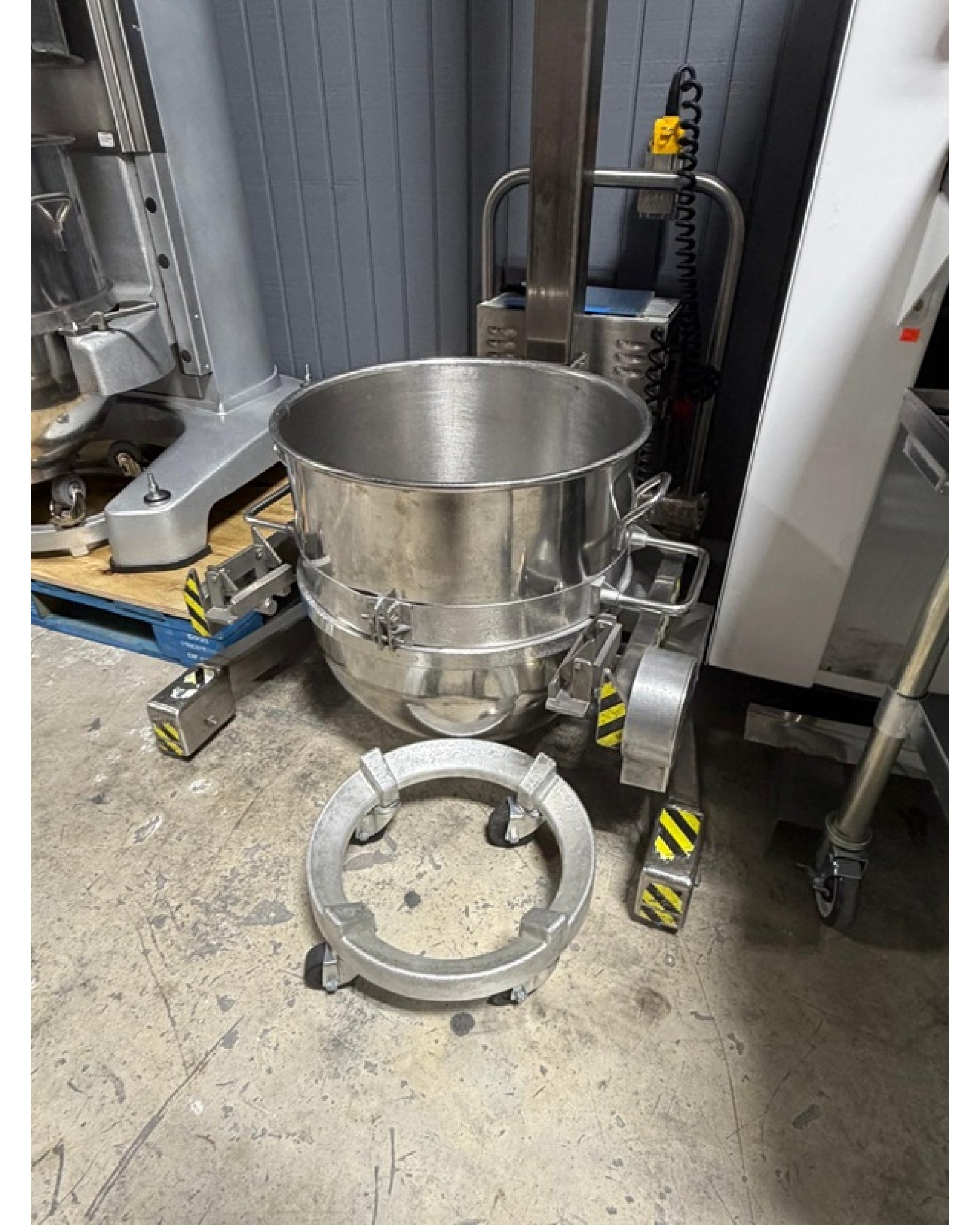 Savage Bros. Bowl Lift (USED)